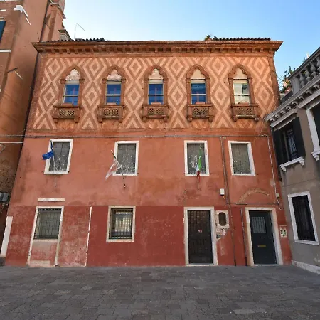 Campo Santa Maria Formosa By Interhome Daire
