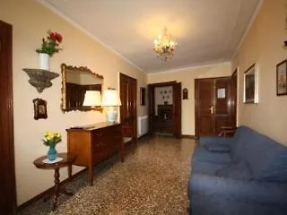 Piano Nobile By Interhome Daire Venedik